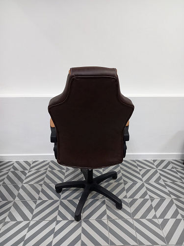 Компьютерное кресло Kadis кремовое из шоурума 6