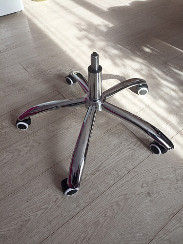 Компьютерное кресло Aragon белое фото покупателя 101