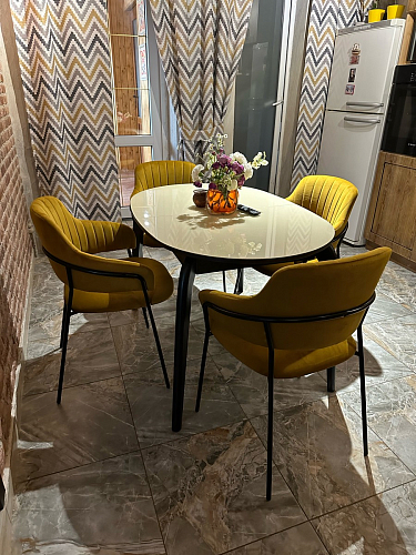 Стул на металлокаркасе Инклес желтый / черный глянец фото покупателя 23