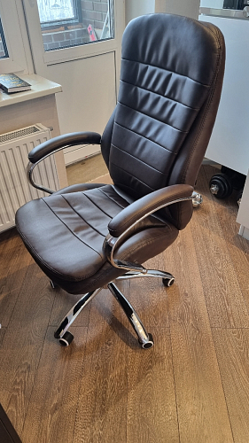 Компьютерное кресло Tomar коричневое фото покупателя 63