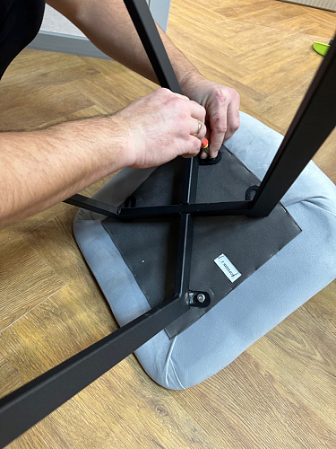 Стул на металлокаркасе Чилли К светло-серый велюр / черный каркас фото покупателя 222