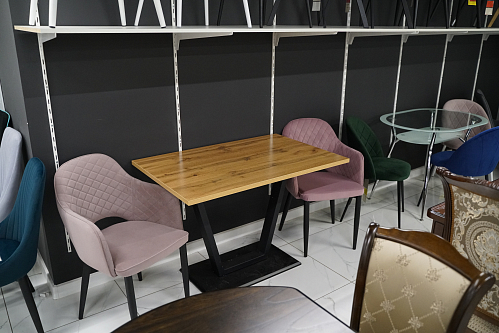 Стол на тумбе Мичиган Лофт 110х70 25 мм дуб вотан / черный матовый из шоурума 1