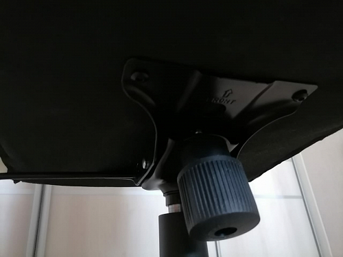 Компьютерное кресло Gamer черное / бежевое фото покупателя 88