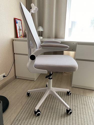 Компьютерное кресло Konfi light gray / white фото покупателя 172