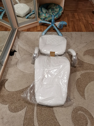 Компьютерное кресло Aragon белое фото покупателя 257