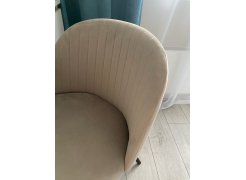 Стул на металлокаркасе Gabi 1 бежевый / черный с серебряными наконечниками фото покупателя 487