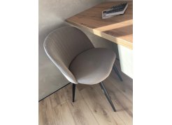 Стул на металлокаркасе Gabi 1 бежевый / черный с серебряными наконечниками фото покупателя 235