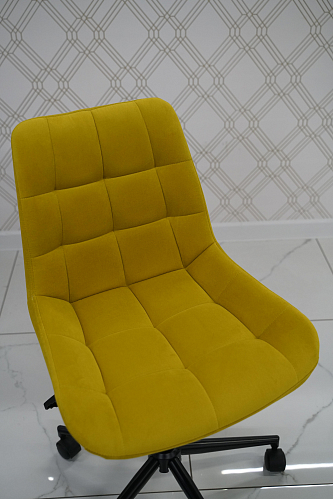 Компьютерное кресло Честер черный / зеленый из шоурума 2