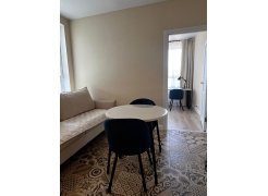 Стул на металлокаркасе Gabi 1 бежевый / черный с серебряными наконечниками фото покупателя 379