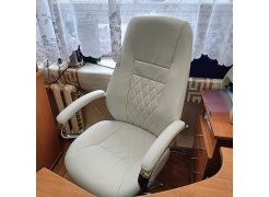 Компьютерное кресло Aragon белое фото покупателя 220