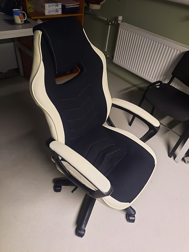 Компьютерное кресло Gamer черное / бежевое фото покупателя 124