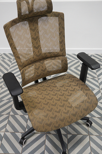 Компьютерное кресло Lanus gray / black из шоурума 3