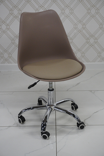 Компьютерное кресло Kolin light gray из шоурума 6