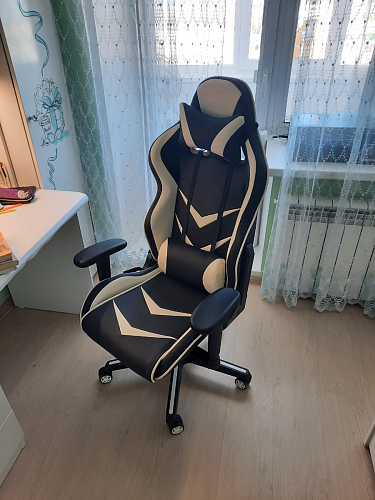 Компьютерное кресло Racer черное / бежевое фото покупателя 46