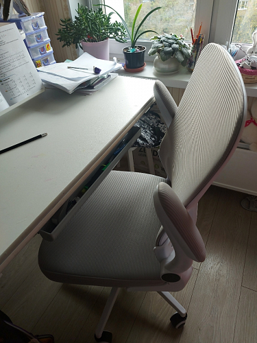 Компьютерное кресло Konfi dark gray / pink / white фото покупателя 74