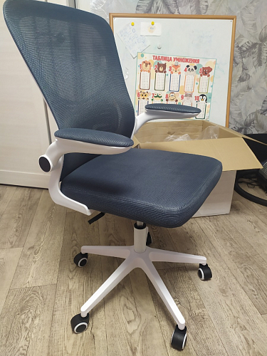 Компьютерное кресло Konfi light gray / white фото покупателя 307