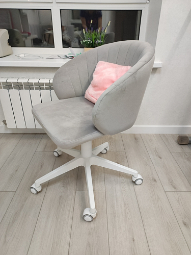 Компьютерное кресло Пард экокожа белый фото покупателя 170