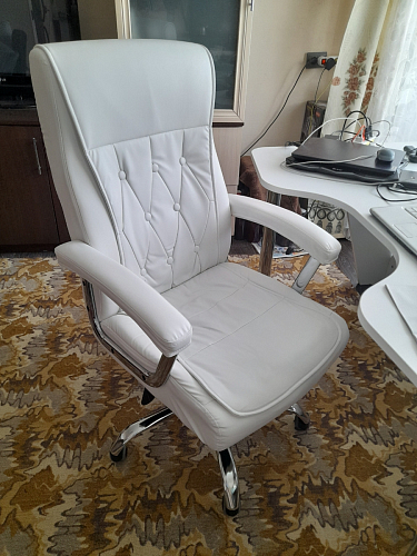 Компьютерное кресло Class white фото покупателя 30