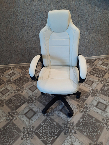 Компьютерное кресло Kadis кремовое фото покупателя 70