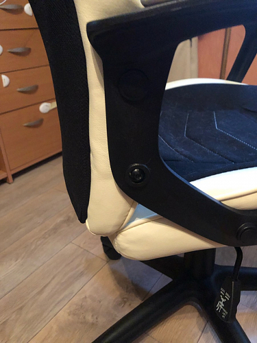 Компьютерное кресло Gamer черное / серое фото покупателя 46