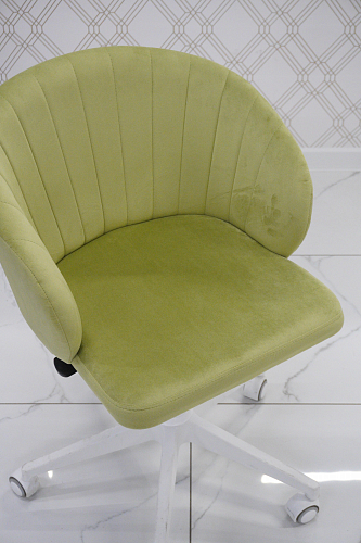 Компьютерное кресло Пард экокожа белый из шоурума 9