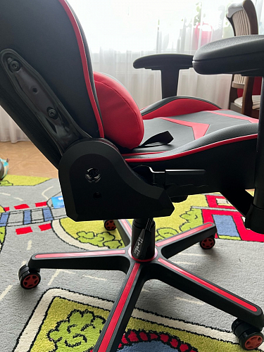 Компьютерное кресло Racer черное / голубое фото покупателя 131