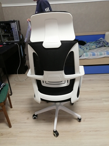 Компьютерное кресло Golem black / white фото покупателя 43