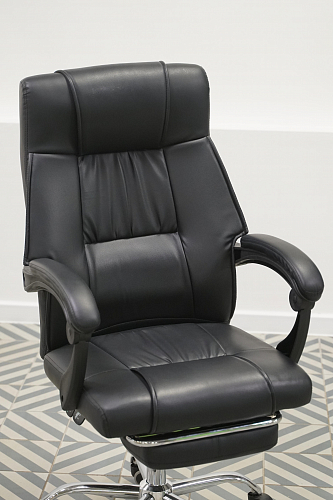 Компьютерное кресло Born сream из шоурума 1