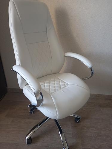 Компьютерное кресло Aragon белое фото покупателя 83