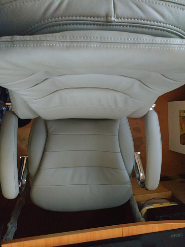 Компьютерное кресло Tomar коричневое фото покупателя 90