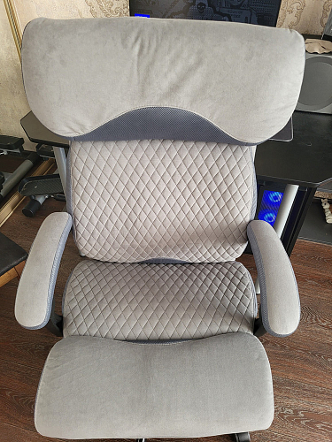 Компьютерное кресло Chief Metalbl/Чиф Металбл черный стеганный фото покупателя 5