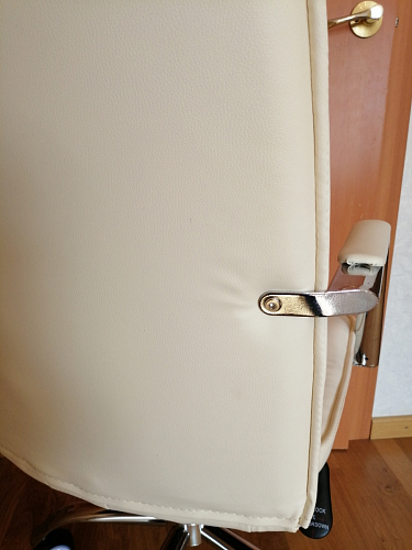 Компьютерное кресло Nadir белое фото покупателя 8